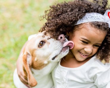 5 Tips to Teach Kids to Play Safely with Dogs
